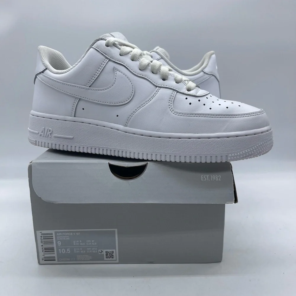 Nike Air Force 1 '07 Low CW2288-111 Men's Size 9 Shoes‎ Triple White Sneakers